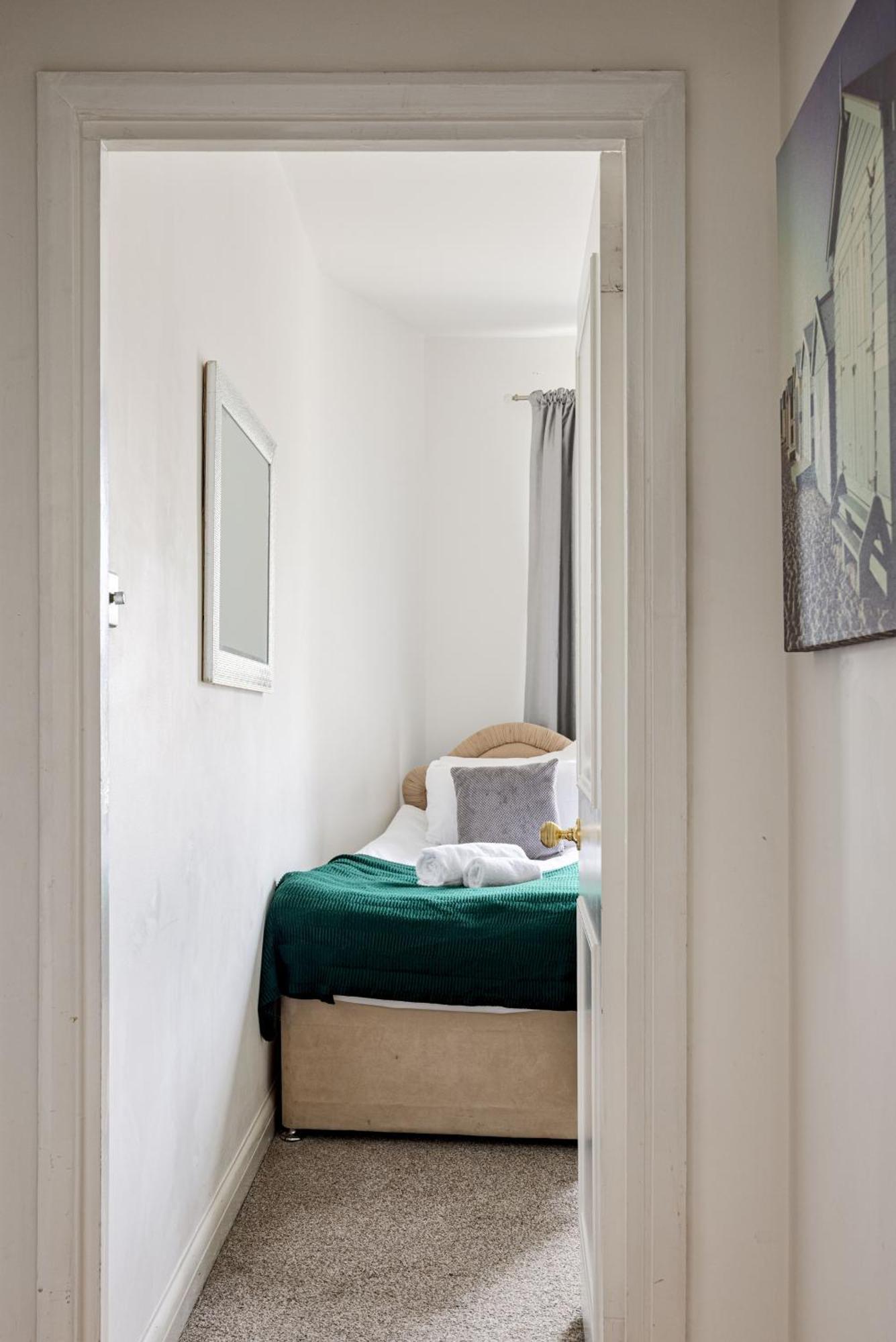 Picktheplace Lancaster Gate London Exterior foto