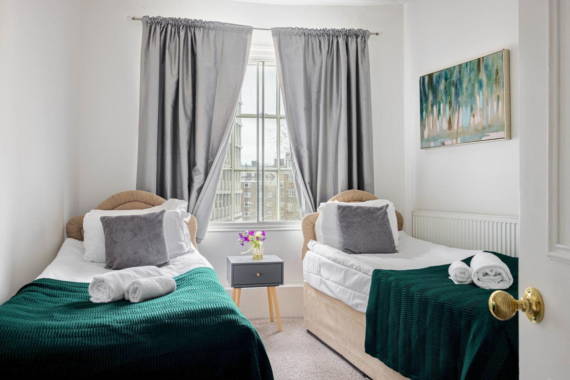 Picktheplace Lancaster Gate London Exterior foto